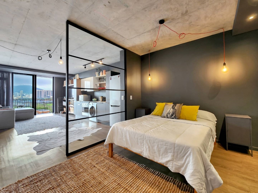 1 Bedroom Property for Sale in Woodstock Western Cape